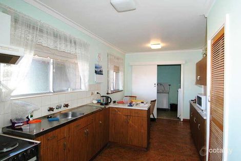 Property photo of 14 Meredith Way Dianella WA 6059