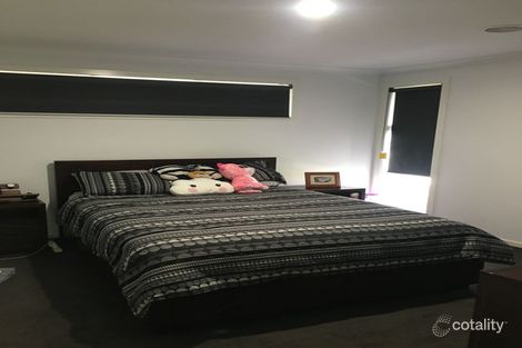 Property photo of 142 Henry Road Pakenham VIC 3810