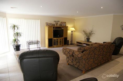 Property photo of 5 Sunset Boulevard Spring Gully VIC 3550