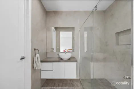 Property photo of 46 Grenache Road Wollert VIC 3750