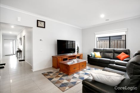 Property photo of 50 Wilmington Avenue Cranbourne West VIC 3977