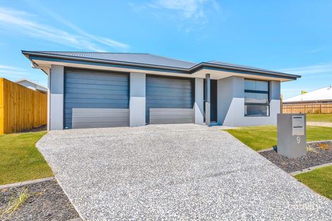 2/9 Chisolm Way, Pimpama, QLD 4209