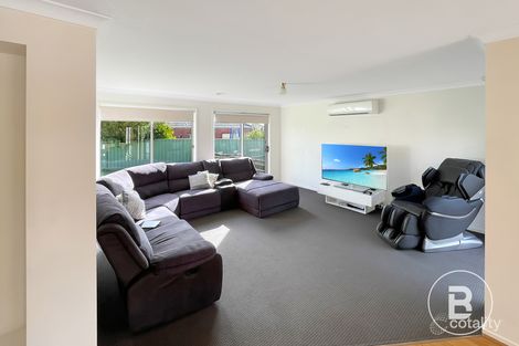 Property photo of 13 Waterside Close Miners Rest VIC 3352