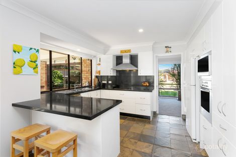 Property photo of 17 Yanderra Crescent Narara NSW 2250