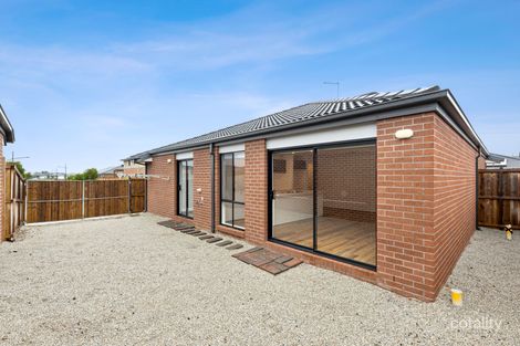 Property photo of 2 Beeston Avenue Charlemont VIC 3217