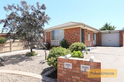 1/10 Benjamin Ct, Kurunjang, VIC 3337