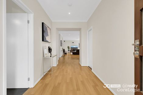 Property photo of 10 Cradle Mountain Drive Craigieburn VIC 3064