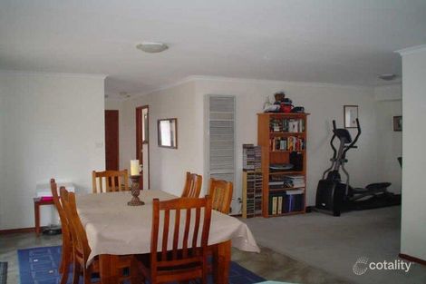 Property photo of 4 Josephine Avenue Cranbourne North VIC 3977