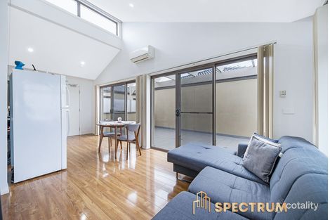 Property photo of 5/34-36 Hawthorn Road Doveton VIC 3177