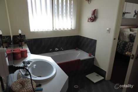 Property photo of 9 Ronez Elbow Merriwa WA 6030