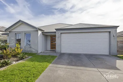 32 Waters Rd, Bayonet Head, WA 6330