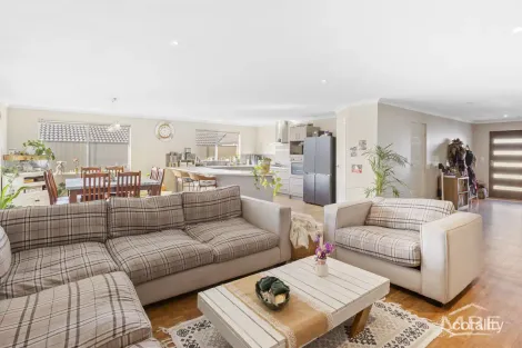 Property photo of 32 Waters Road Bayonet Head WA 6330