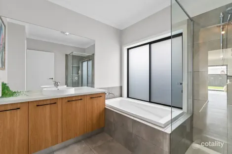 Property photo of 13 Hammond Drive Maffra VIC 3860