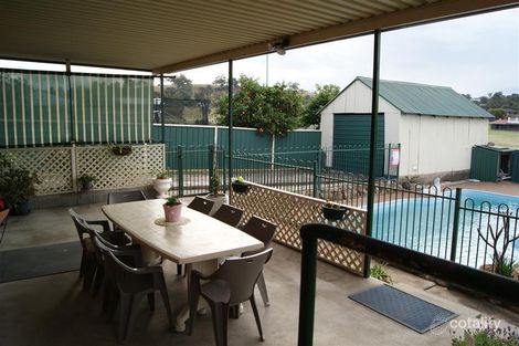 Property photo of 40 Lawson Avenue Singleton Heights NSW 2330
