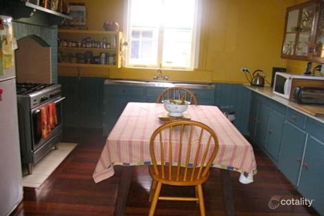 Property photo of 19 Grevillea Road Dwellingup WA 6213