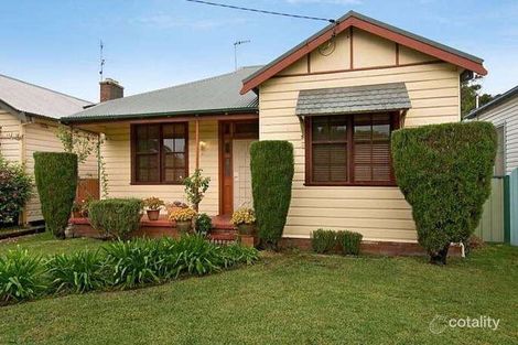 27 Coorumbung Rd, Broadmeadow, NSW 2292