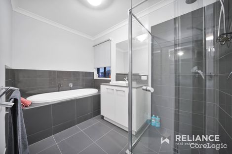 Property photo of 13 Conteve Way Truganina VIC 3029
