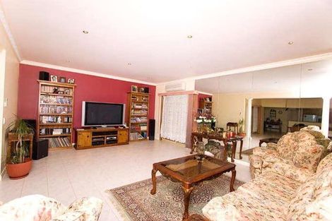 Property photo of 7 Pembroke Crescent Craigieburn VIC 3064