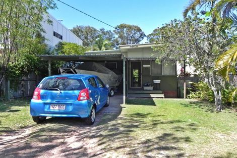 34 Macdonald St, Dicky Beach, QLD 4551