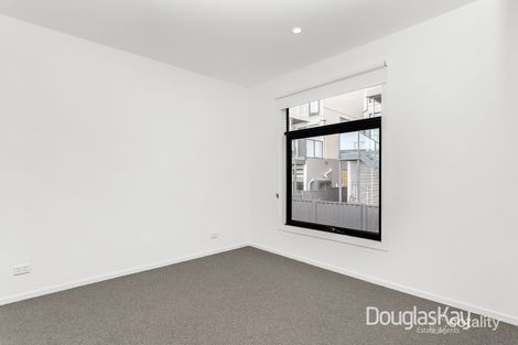 Property photo of 19 Woodswallow Entrance Sunshine North VIC 3020