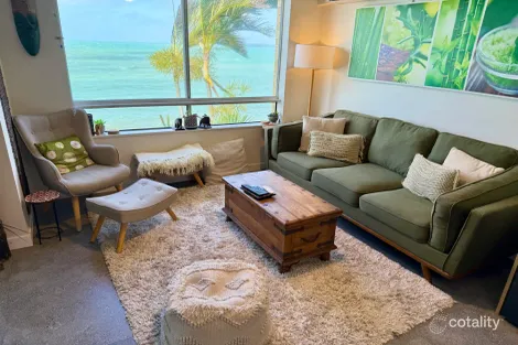 17 Buccaneer Dr, Urangan, QLD 4655