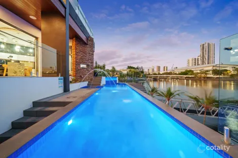 Property photo of 20 Lakeland Key Broadbeach Waters QLD 4218