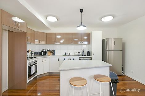 Property photo of 2/40 Depper Street St Lucia QLD 4067