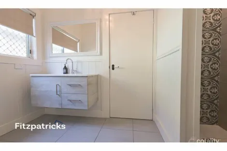 Property photo of 32 Kildare Street Turvey Park NSW 2650