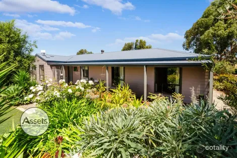 Property photo of 38 Dalwood Lane Portland West VIC 3305