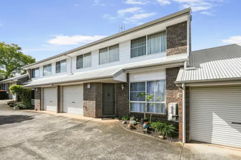 Property photo of 2/81 North Street Harlaxton QLD 4350