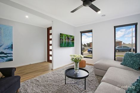 Property photo of 4 Ziebell Circuit Wodonga VIC 3690