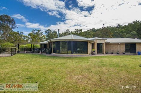Property photo of 40 Bayside Drive Beachmere QLD 4510
