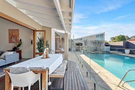 10 Ellerby St, Glendalough, WA 6016