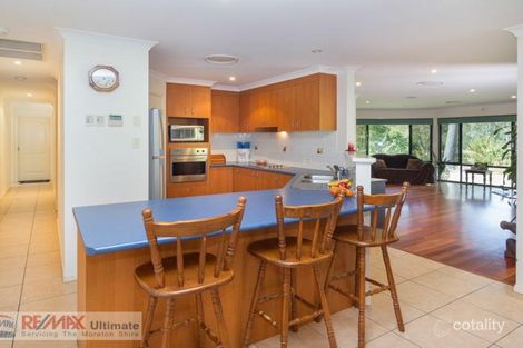 Property photo of 40 Bayside Drive Beachmere QLD 4510