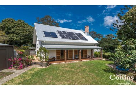 21 Rouen Rd, Bardon, QLD 4065
