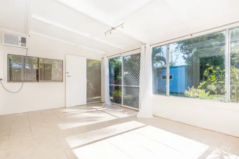 Property photo of 24 Rogers Road Clontarf QLD 4019