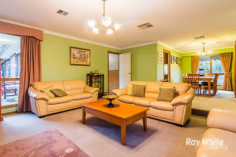 Property photo of 5 Cheshunt Court Cranbourne North VIC 3977