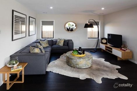 Property photo of 71 Moishe Circuit Springvale VIC 3171