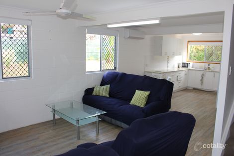 Property photo of 3/27 Beach Avenue Tannum Sands QLD 4680