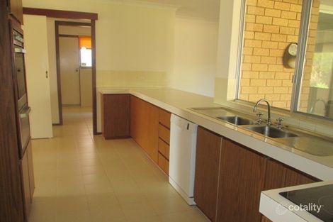Property photo of 2 Mansel Place Duncraig WA 6023