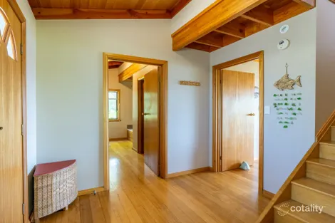 Property photo of 75 St Helens Point Road Stieglitz TAS 7216