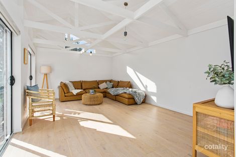 Property photo of 23 Hollings Drive Kiama Downs NSW 2533