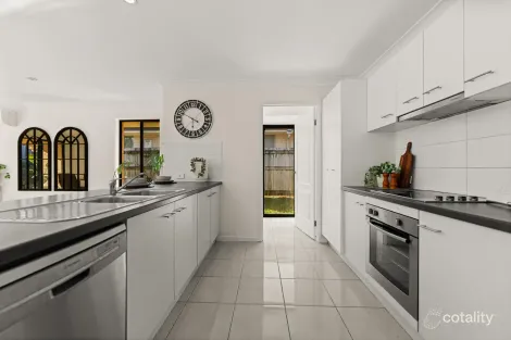 Property photo of 9 Tribeca Place Eagleby QLD 4207