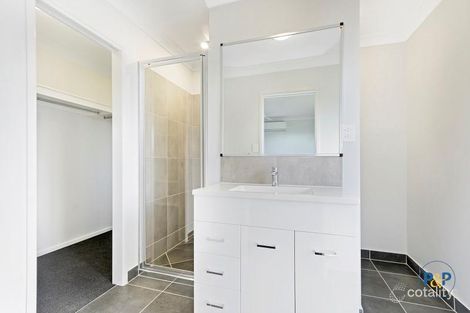 Property photo of 26 Mesa Circuit Cosgrove QLD 4818