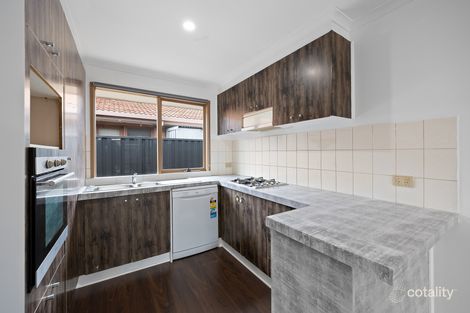 Property photo of 8 Stirling Avenue Cranbourne North VIC 3977