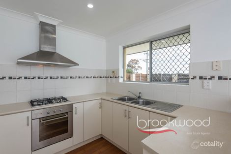 Property photo of 27 Abingdon Road Swan View WA 6056