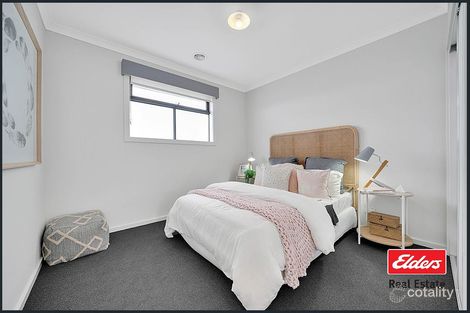 Property photo of 70 Smile Crescent Wyndham Vale VIC 3024