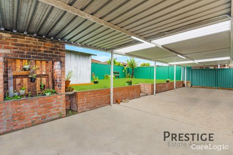 Property photo of 6 Hawk Close Green Valley NSW 2168