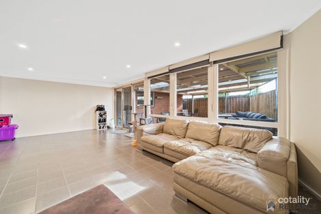 Property photo of 2 Rolland Court Brookfield VIC 3338
