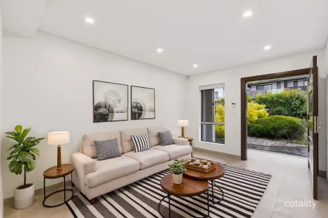 Property photo of 33 Donald Street Picnic Point NSW 2213